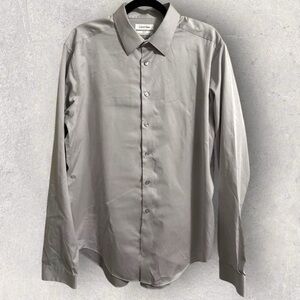 Calvin Klein Slim Fit Performance Non-Iron Dress Shirt - Size 17/36-37